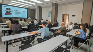 國泰海通證券張掖營業(yè)部走進飲馬橋社區(qū)