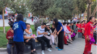 “理性投資伴我行”投教活動深入街頭巷尾